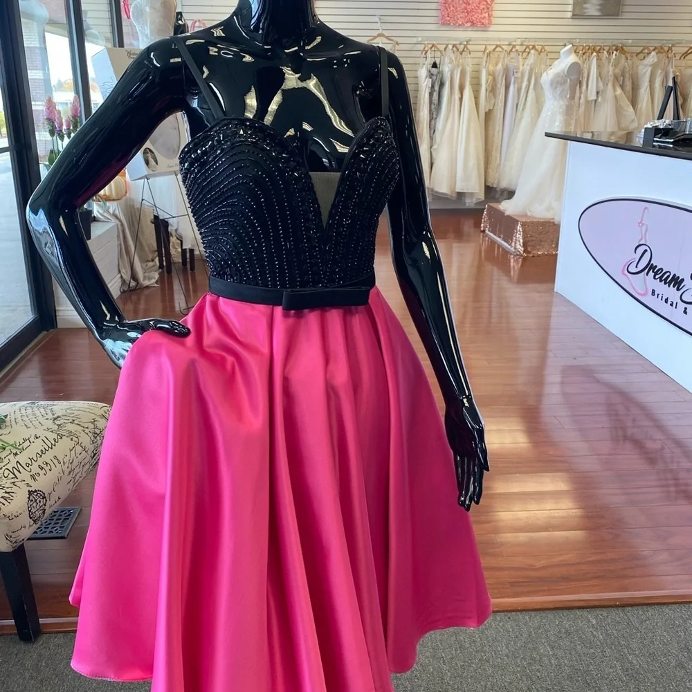 Hot Pink Black Plunge Neck Cocktail Dress Size 4 Fuchsia Homecoming Hoco 50’s - Picture 3 of 7
